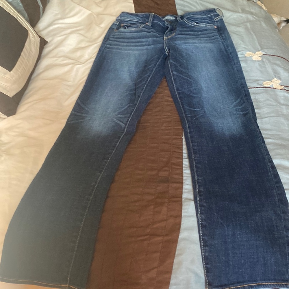 American Eagle Straight Leg Jeans
